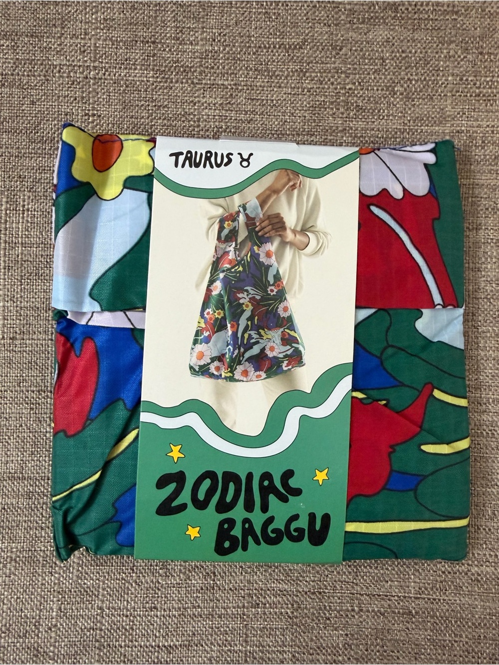 BAGGU standard Reusable - Green Base with Multicolor Floral and Zodiac Taurus